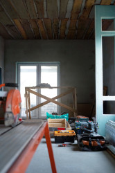 Travaux de démolition intérieure avant rénovation